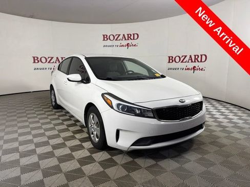 Used 2018 Kia Forte LX FWD image 1