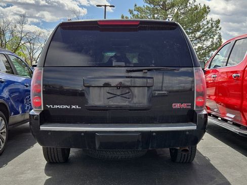 Used 2011 GMC Yukon XL Denali image 9