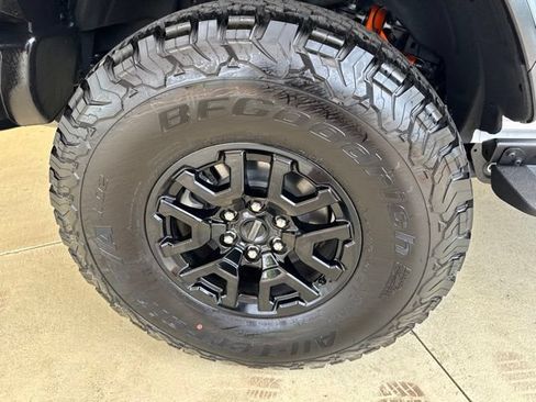 New 2025 Ford Bronco Raptor w/ Interior Carbon Fiber Pack AWD/4WD image 37