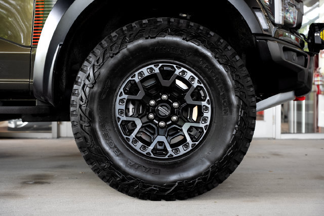 Used 2024 Ford F150 Raptor w/ Equipment Group 803A Raptor R AWD/4WD image 15