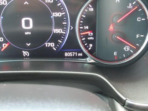 Used 2019 Chevrolet Blazer RS FWD image 33