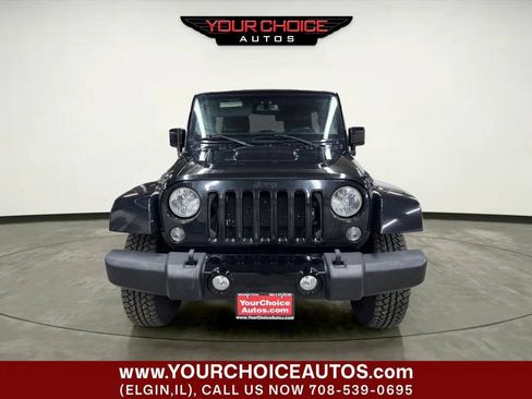 Used 2015 Jeep Wrangler Unlimited Sahara AWD/4WD image 10