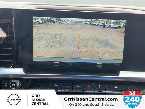 Used 2025 Chevrolet Silverado 1500 LT AWD/4WD image 24