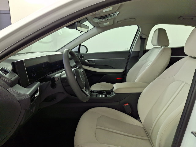 Used 2026 Hyundai Sonata SE FWD image 15