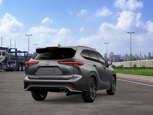 New 2026 Toyota Highlander XSE image 9