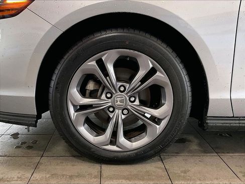 Used 2023 Honda Accord EX image 7