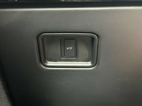 Used 2023 Land Rover Range Rover Sport SE Dynamic AWD/4WD image 32