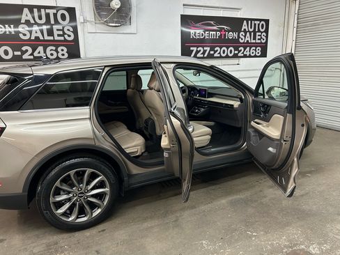 Used 2020 Lincoln Corsair FWD w/ Premium Package image 31