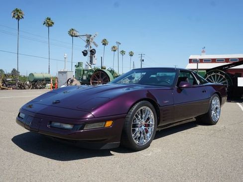 Used 1992 Chevrolet Corvette ZR-1 RWD image 5