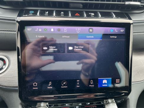 Used 2023 Jeep Grand Cherokee Overland w/ Luxury Tech Group IV image 35