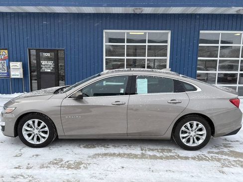 Used 2023 Chevrolet Malibu LT image 1