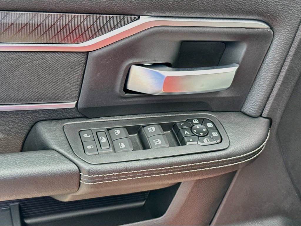 New 2027 RAM 3500 Big Horn AWD/4WD image 18