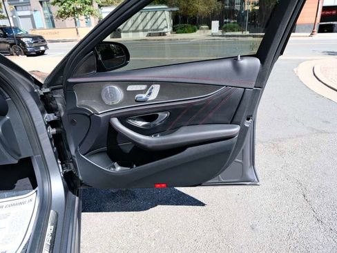 Used 2018 Mercedes-Benz E 43 AMG 4MATIC Sedan image 32