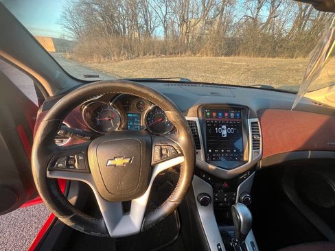 Used 2013 Chevrolet Cruze LT w/ RS Package image 17