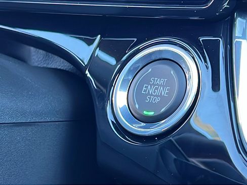 New 2026 Chevrolet Trax RS w/ Sunroof Package image 27