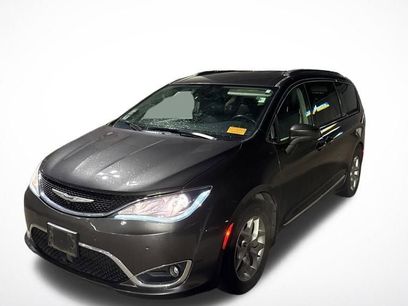 Used 2020 Chrysler Pacifica Touring-L Plus w/ Tire & Wheel Group