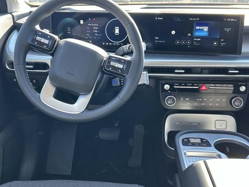 New 2026 Hyundai Ioniq 9 SE w/ Tow & Go Package image 24