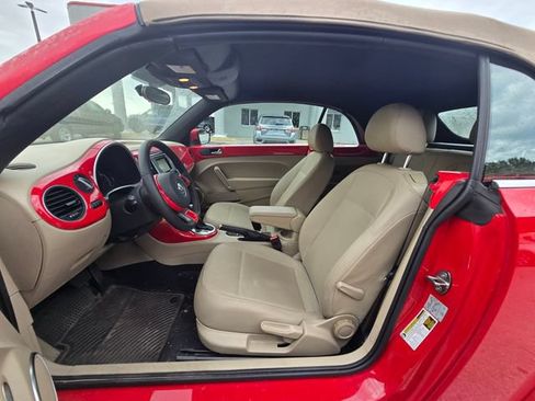 Used 2019 Volkswagen Beetle 2.0T S FWD image 5