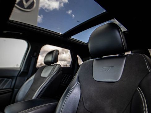 Used 2019 Ford Edge ST w/ Equipment Group 401A image 42