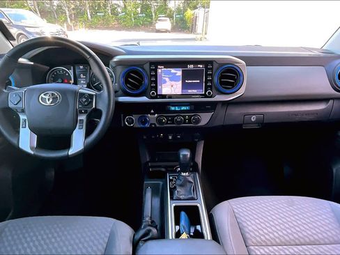Used 2023 Toyota Tacoma SR5 AWD/4WD image 15