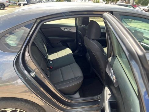 Used 2024 Kia Forte LXS FWD image 14
