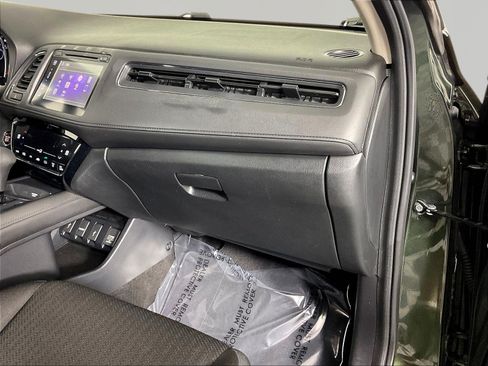Used 2017 Honda HR-V EX image 25