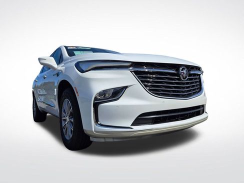 Used 2022 Buick Enclave Essence image 50