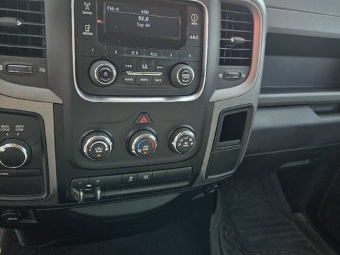 Used 2015 RAM 1500 ST w/ SXT Appearance Group AWD/4WD image 22