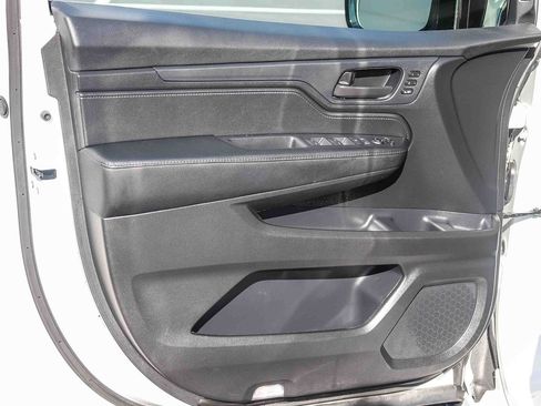 Used 2024 Honda Odyssey Sport image 27