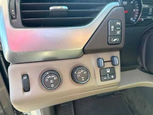 Used 2015 Chevrolet Suburban LTZ AWD/4WD image 26