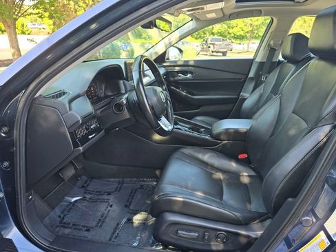 Used 2025 Honda Accord Touring image 16