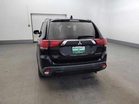 Used 2019 Mitsubishi Outlander SE image 6