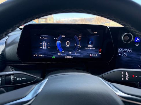 Used 2024 Chevrolet Blazer EV LT image 31