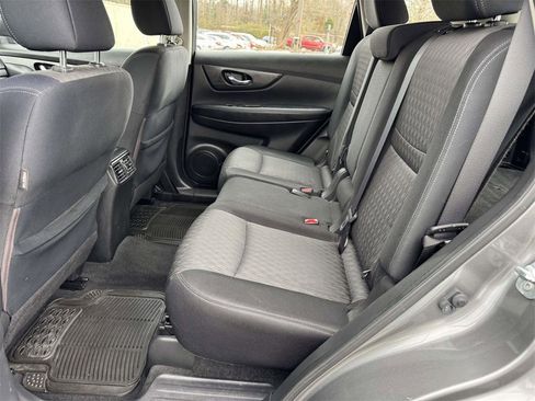 Used 2017 Nissan Rogue S image 16