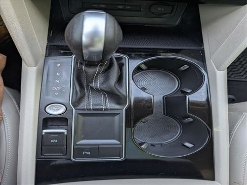 Used 2023 Volkswagen Atlas SE w/ Panoramic Sunroof Package FWD image 36