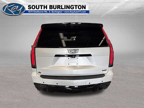 Certified 2025 Cadillac Escalade V w/ LPO, ONYX Package AWD/4WD image 6