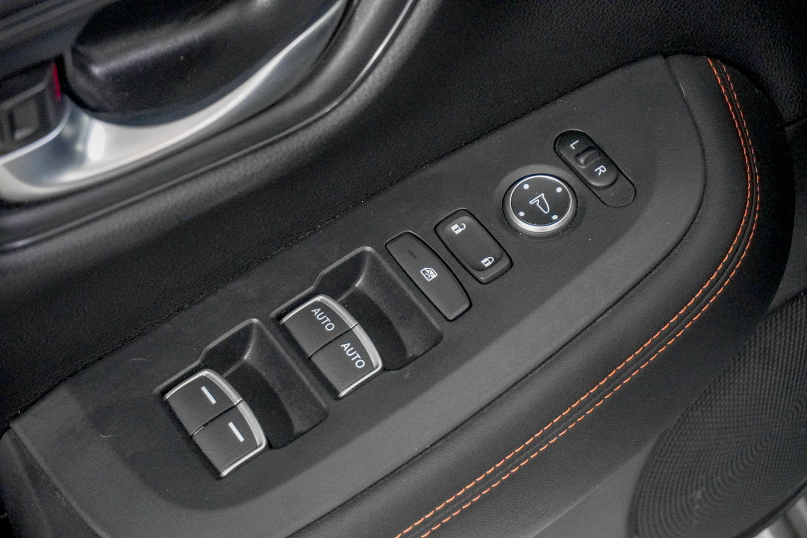 Used 2024 Honda HR-V Sport image 17