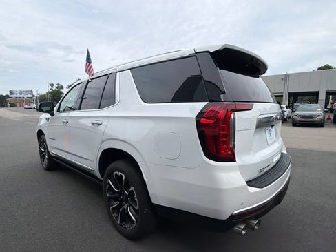 Used 2023 GMC Yukon Denali w/ LPO, Floor Liner Package AWD/4WD image 5