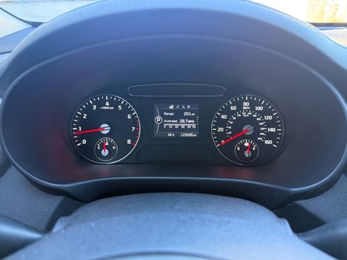 Used 2017 Kia Sorento L image 33