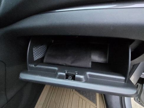 Used 2019 Buick Encore Sport Touring image 33