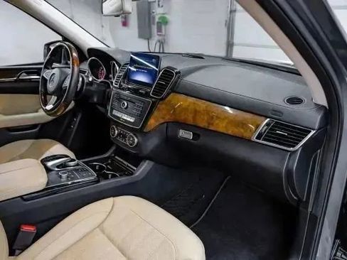 Used 2018 Mercedes-Benz GLS 450 4MATIC w/ Premium Package image 19