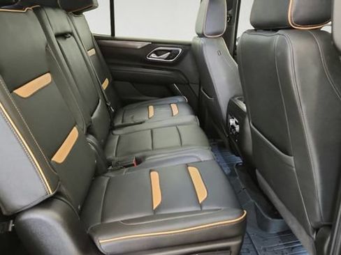 Used 2024 GMC Yukon AT4 w/ AT4 Premium Plus Package AWD/4WD image 28