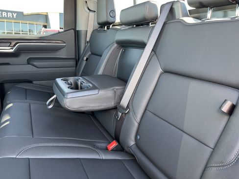 New 2026 GMC Sierra 1500 SLT w/ SLT Premium Package image 14