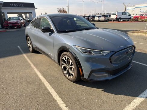 Used 2023 Ford Mustang Mach-E Premium image 6