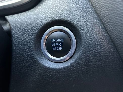 Used 2022 Toyota Corolla SE image 27