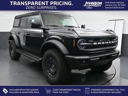 New 2025 Ford Bronco Outer Banks w/ Sasquatch Package AWD/4WD image 1