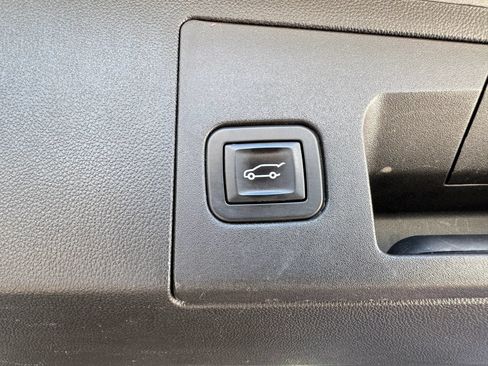 Used 2019 Cadillac XT5 Premium Luxury FWD image 33