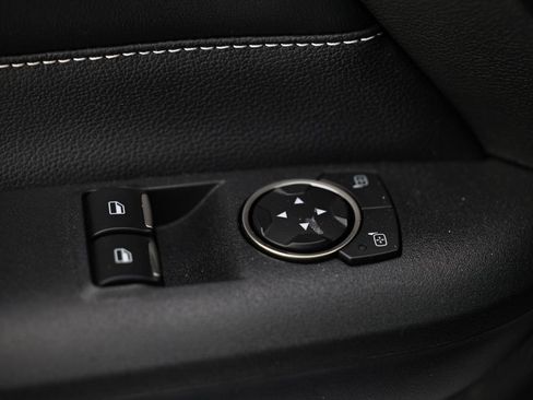 Used 2021 Ford Mustang Shelby GT500 w/ Technology Package RWD image 25
