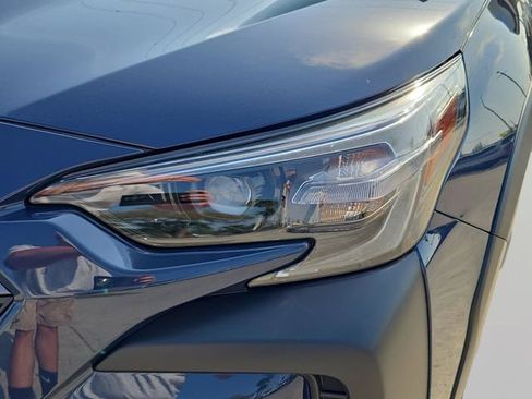 Used 2025 Subaru Outback Touring AWD/4WD image 6
