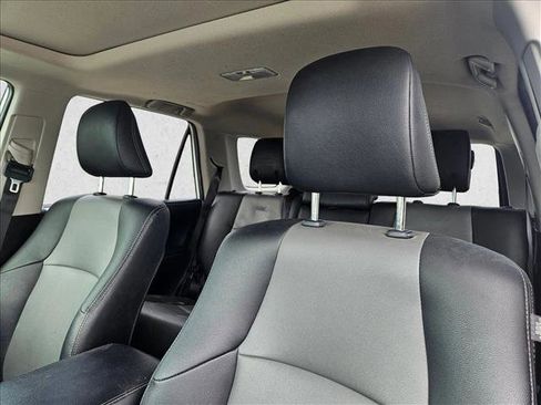 Used 2022 Toyota 4Runner SR5 Premium w/ Moonroof Package RWD image 9